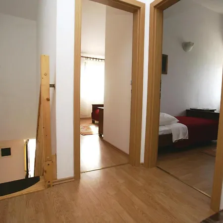 Gorgeous In Belavici With Kitchen Holiday home