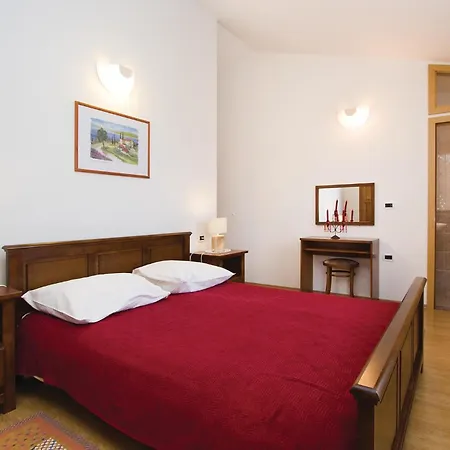 Gorgeous In Belavici With Kitchen *